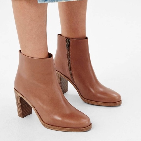 A.P.C. Leather Chic Ankle Boots Camel 38 - Picture 1 of 10